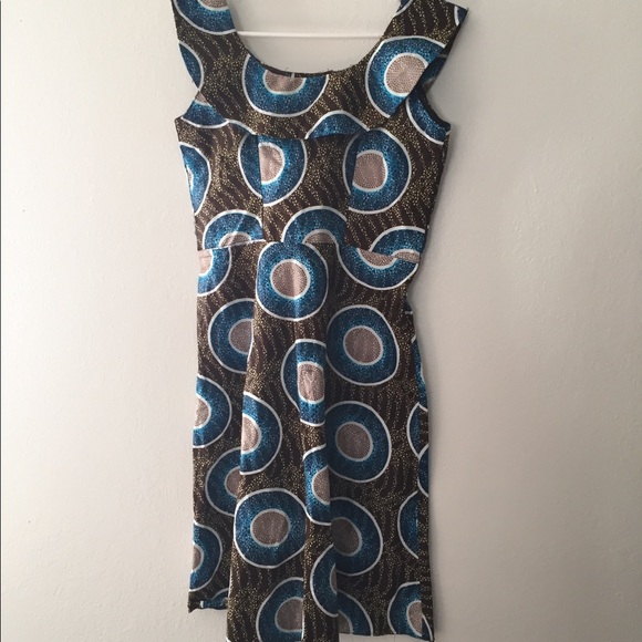 Dress - Picture 1 of 3